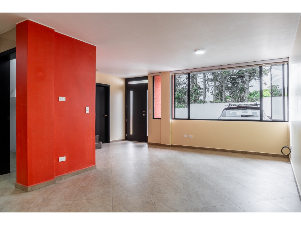 Mitad del Mundo, Casa en Venta, 137.81m2, 3 Habitaciones — foto 3