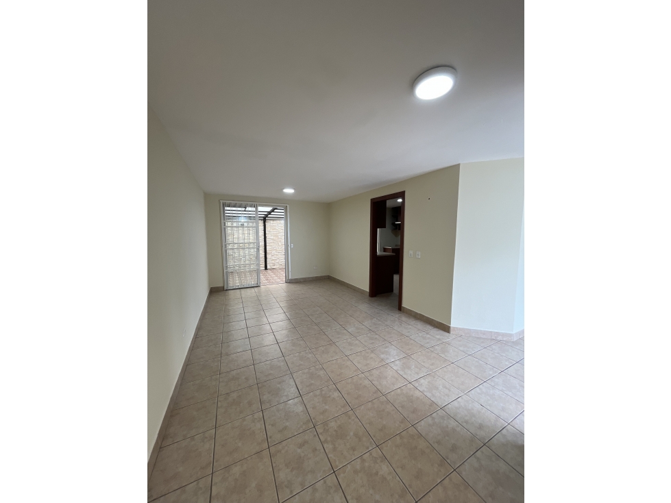 Calderón, Casa en Venta, 144.27m2, 3 Habitaciones — foto 3