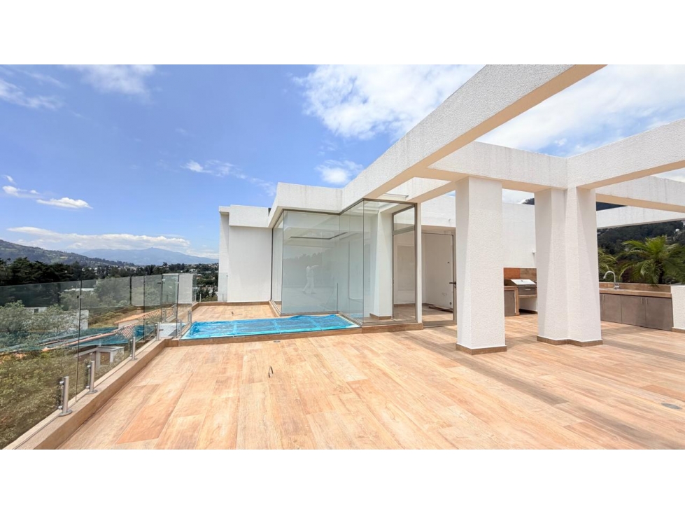 Lumbisi, Hermoso Penthouse en Venta, 284.55m2