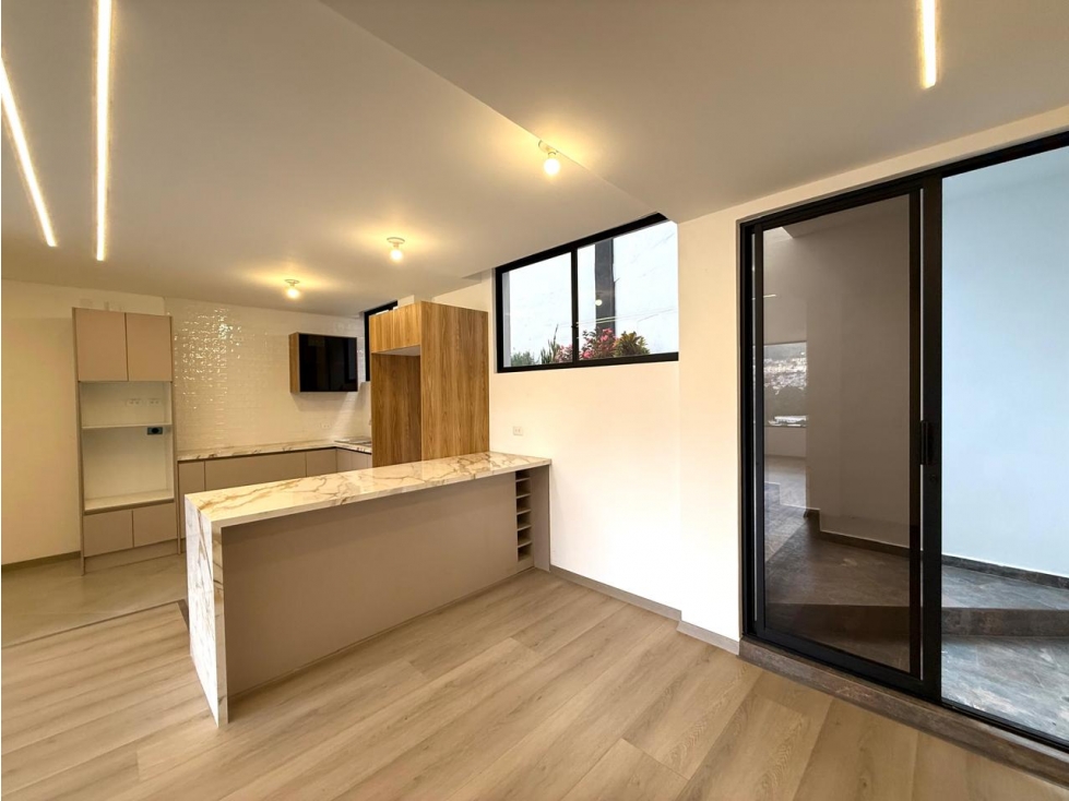 Ponceano Venta departamento 3 dormit., Patio, 2 parqueaderos, 123 m2 — foto 4
