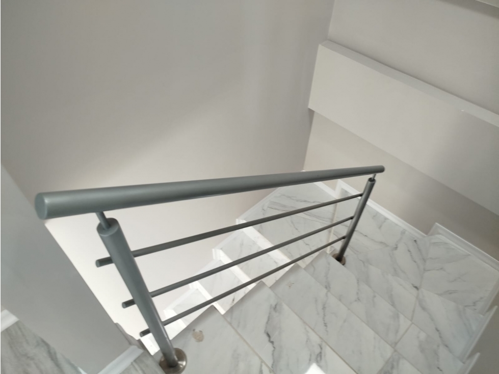 Mitad del Mundo, Casa en Venta, 165m2 con patio área verde — foto 6