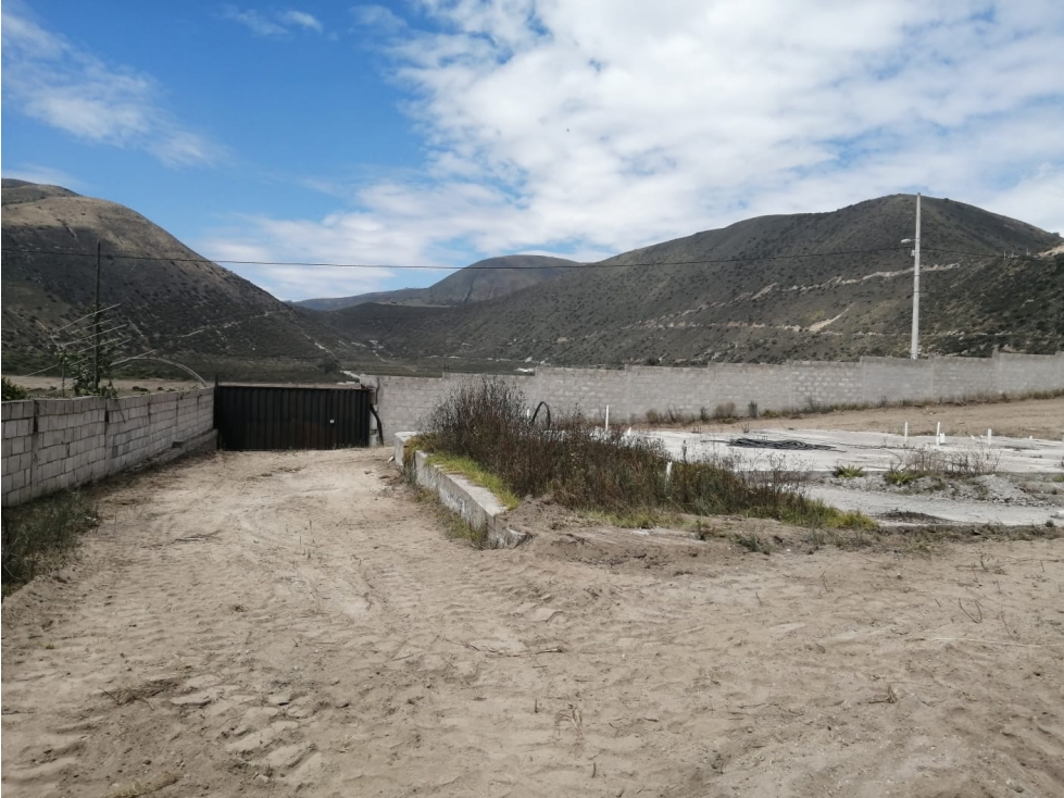 Mitad del Mundo ,Caspigasi Terreno en Venta ,633m2 $40.000 — foto 2