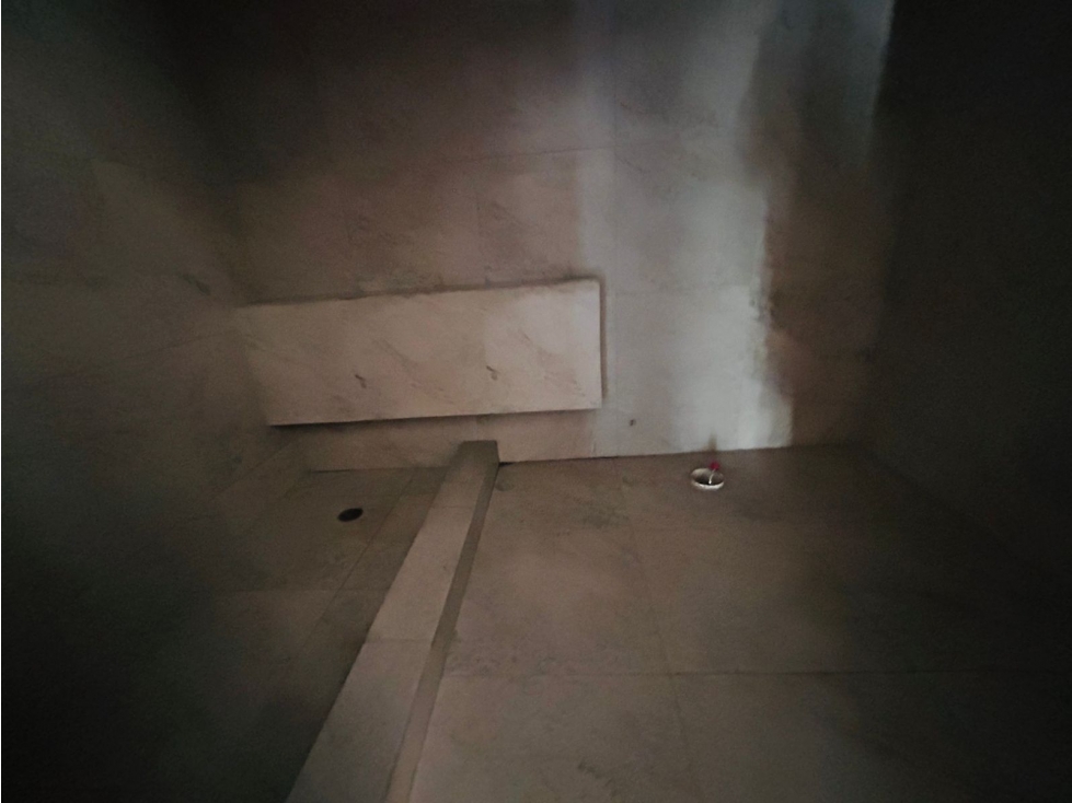 Jipijapa, De Oportunidad Bodega en Renta, 420m2 - 4