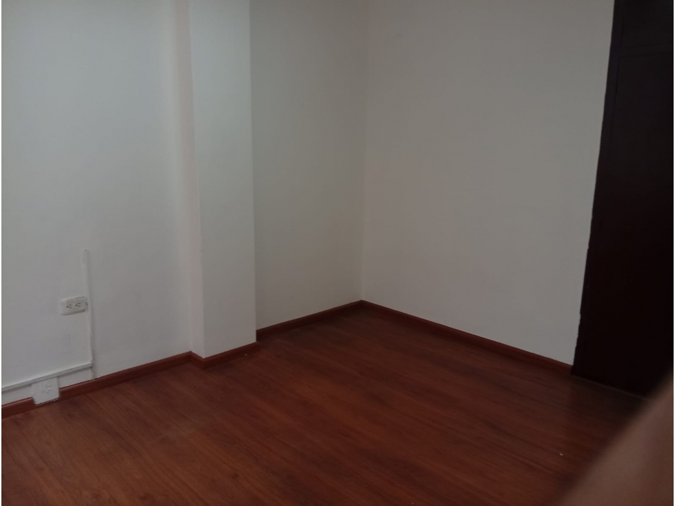 Rumipamba, Oficina en Renta, 120m2 - 5
