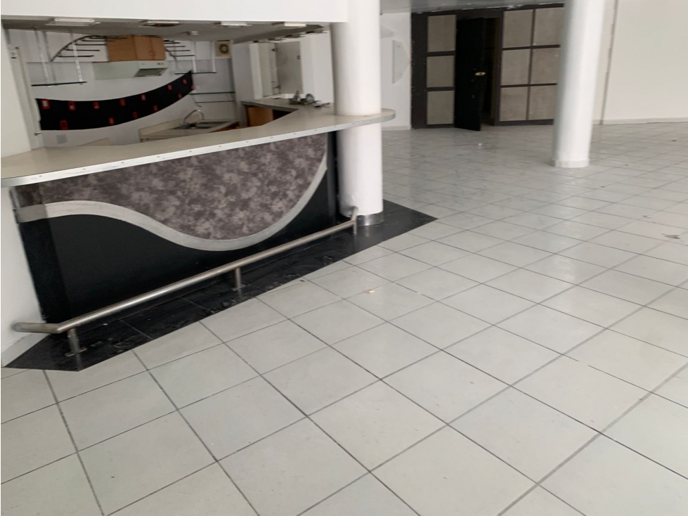 Mariana de Jesús, Local Comercial en Renta, 200m2 — foto 4