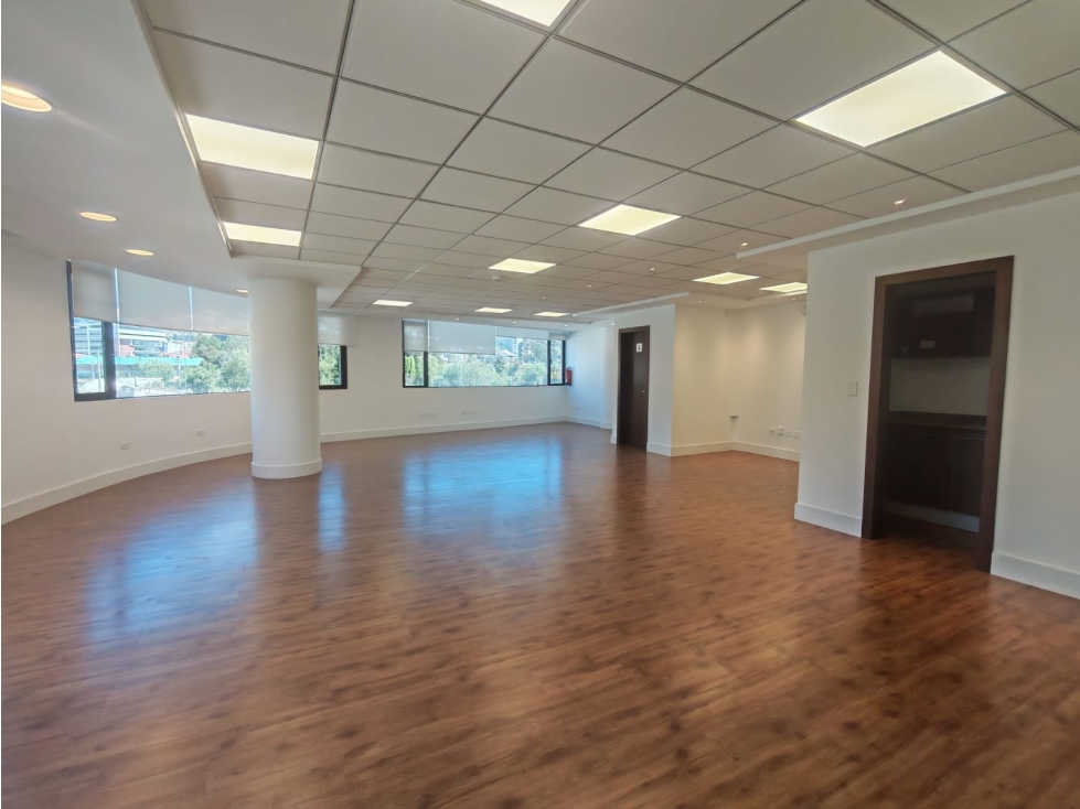 La Pradera, oficina en renta 93M2