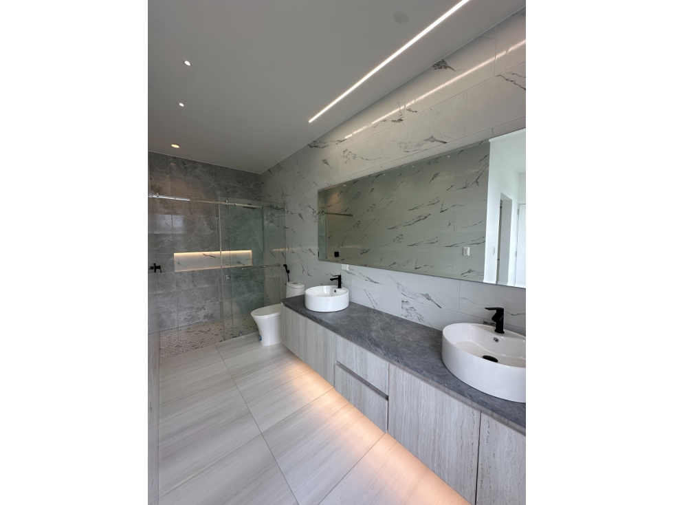 Casa en venta y renta en Samborondon, 400m2 3 habitaciones 31/2 baño — foto 2