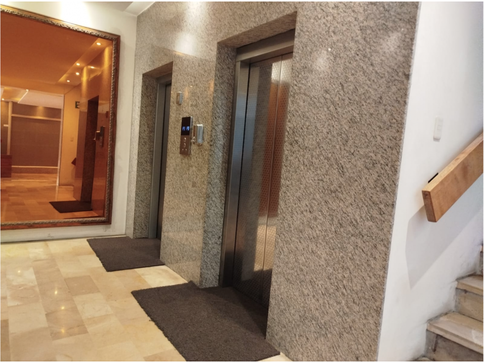 La Colon, de oportunidad oficina de venta 150m2 — foto 2