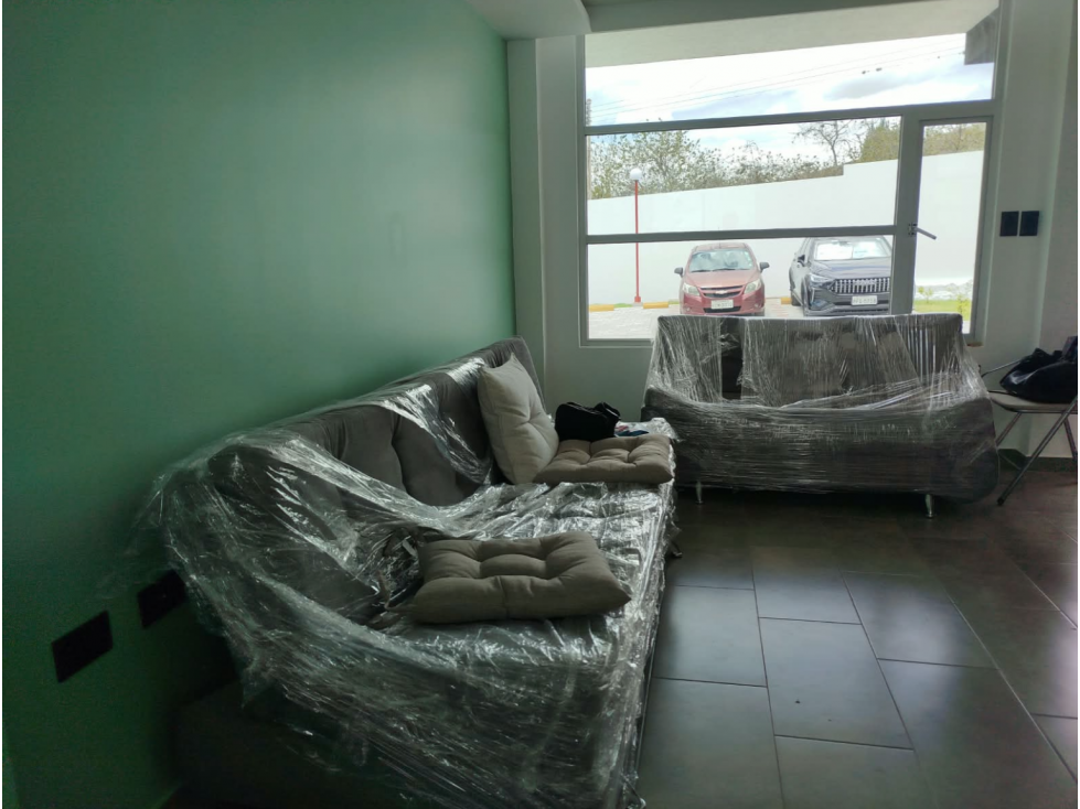 Maresa ,via a la Mitad del Mundo, Casa en Venta, 128m2, 3pisos - 3