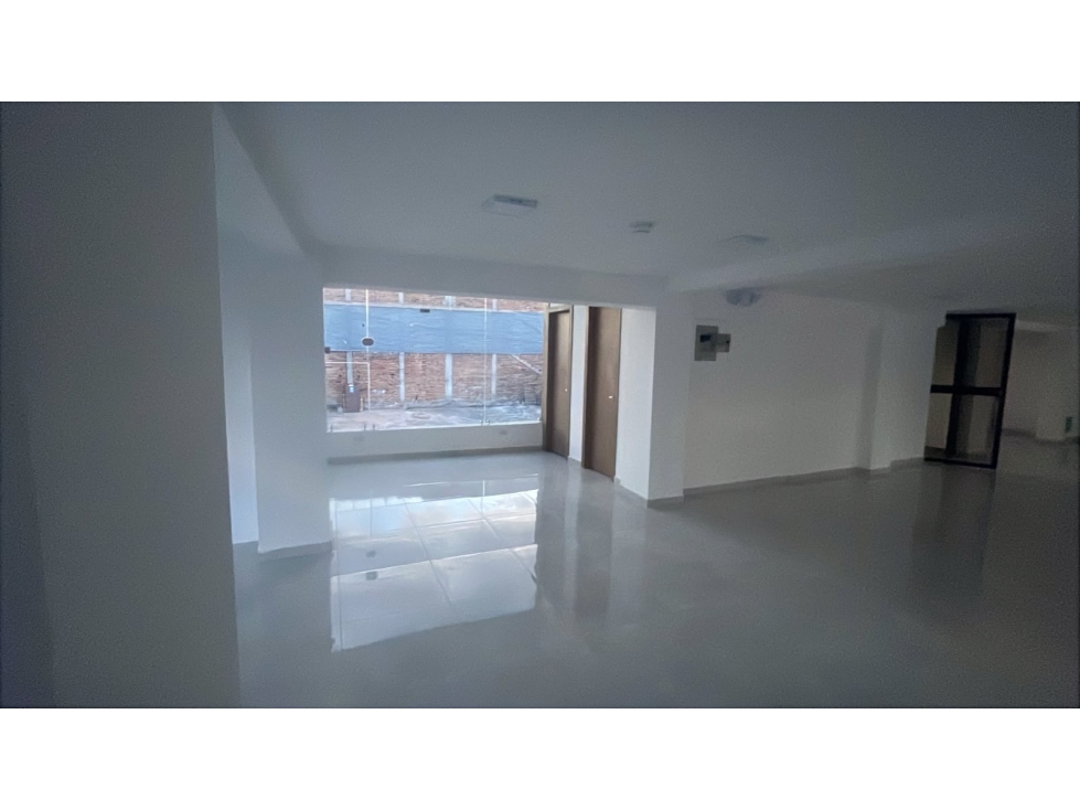 Solanda, Local Comercial en Renta, 160m2, en zona estratégica — foto 2