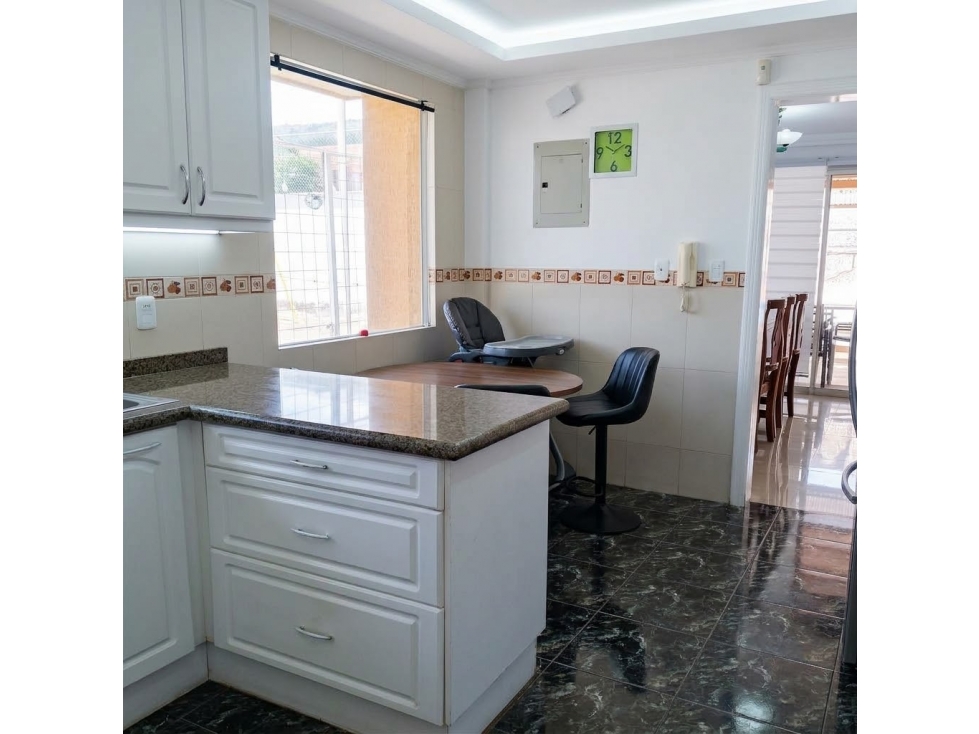 Conocoto , Casa en Venta, 256m2, 5 Habitaciones — foto 5