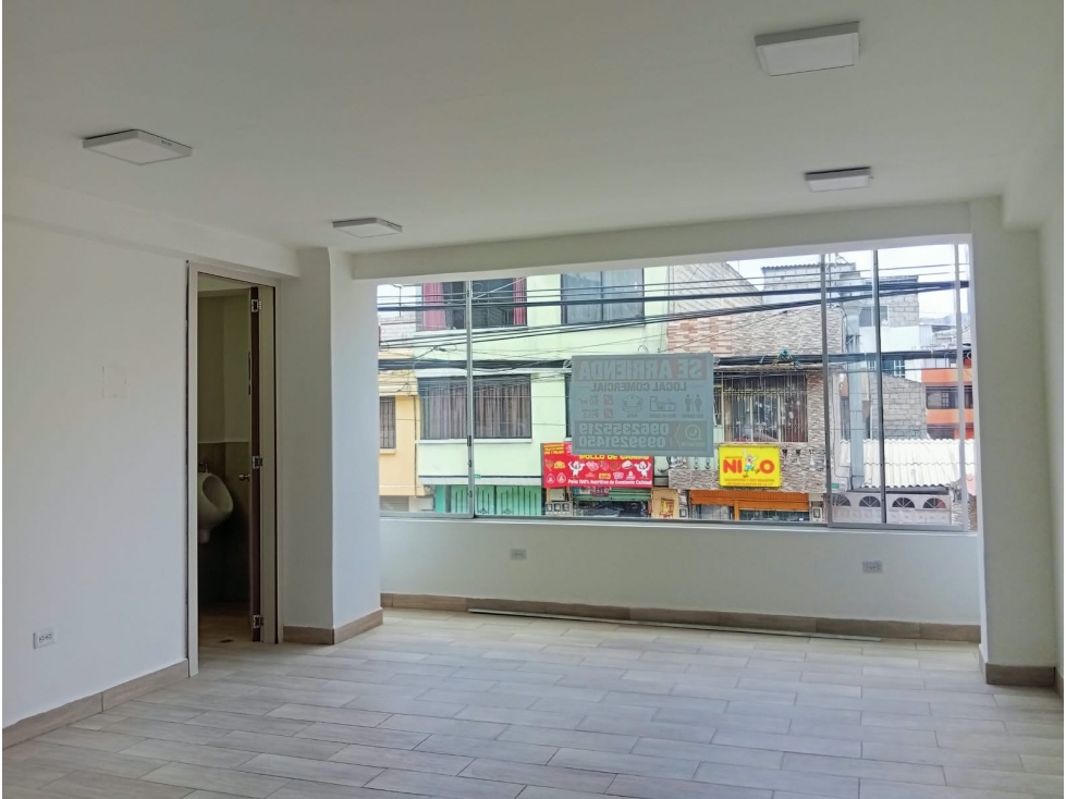 Barrionuevo, Local comercial 75 m2, 12 m2 de terraza - 1