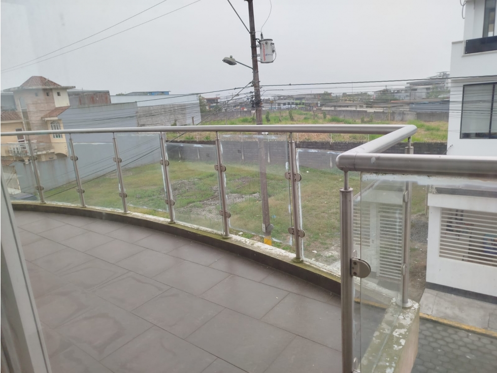 Santo Domingo, Av. Abraham Calazacon Dto en Venta, 127m2, 3 Hab - 3