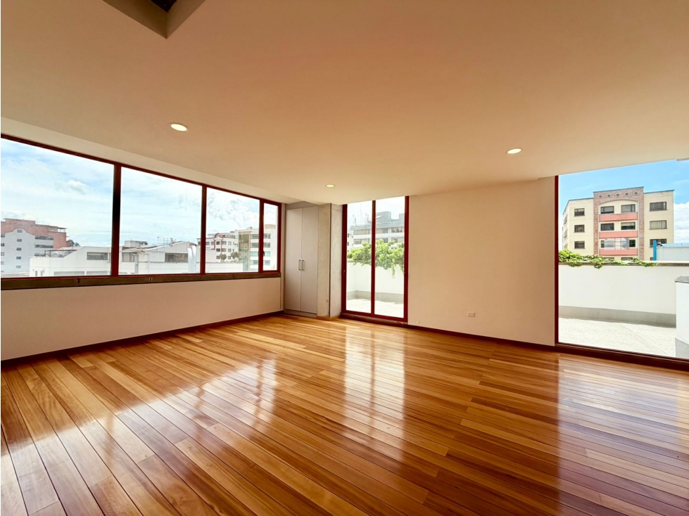 Quito Tenis, Departamento duplex en Venta, 177.38m2, 3 Habitaciones — foto 2