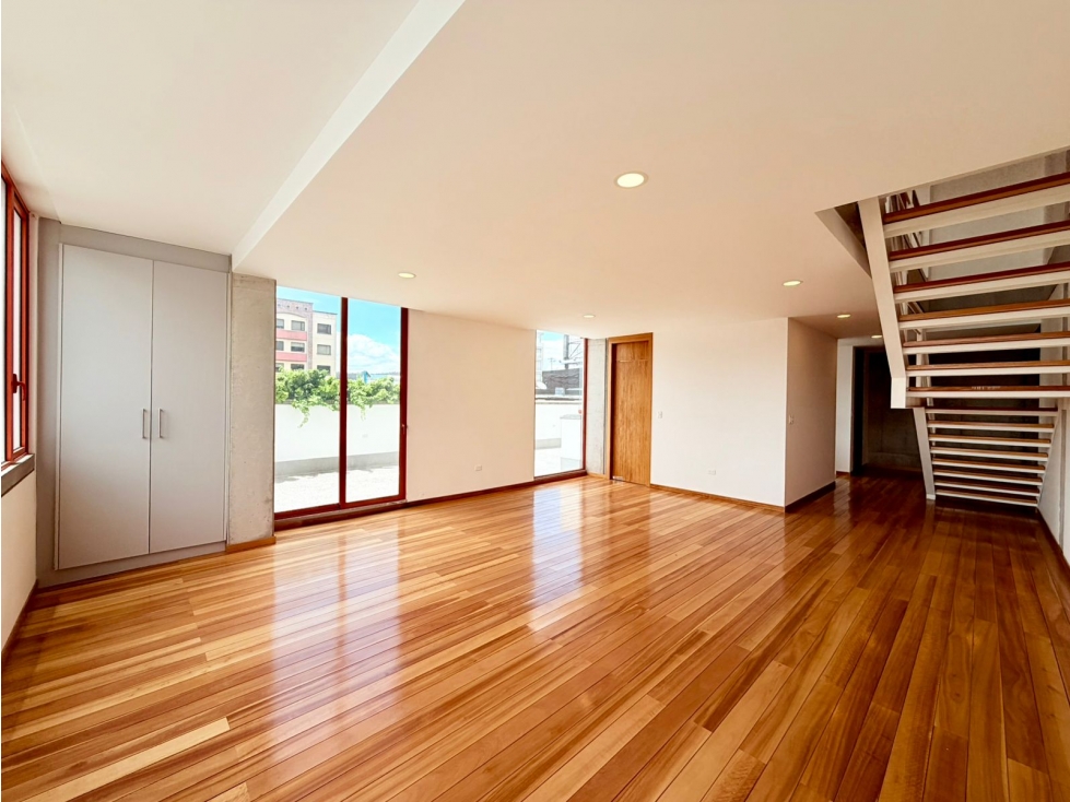 Quito Tenis, Departamento duplex en Venta, 177.38m2, 3 Habitaciones — foto 3