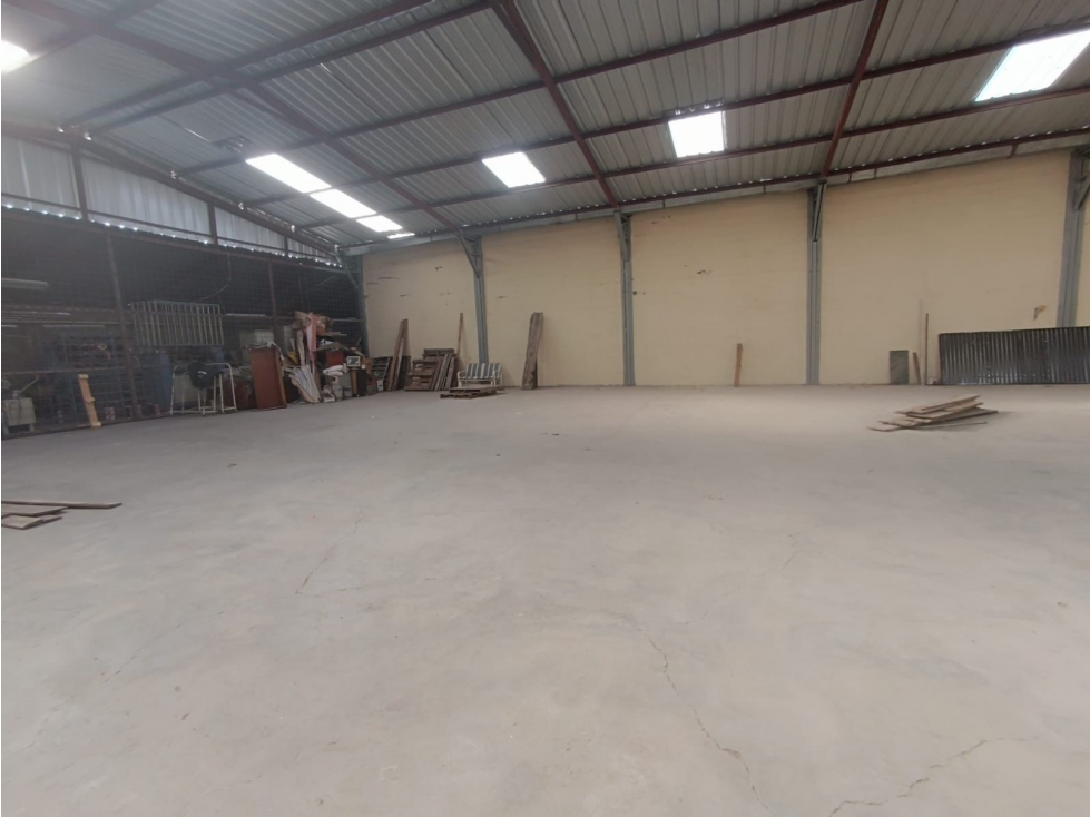 Calderón, Galpón Renta, 600m2, 2 Ambientes — foto 4
