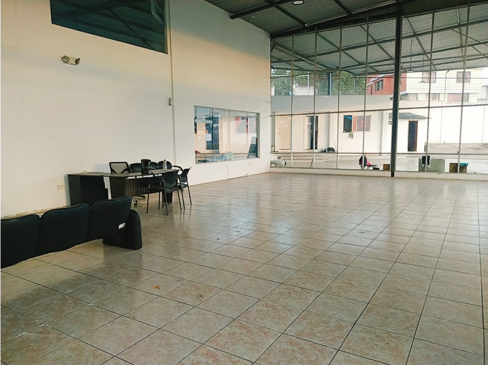 Carcelén, Galpón en Renta, 1150m2, 4 Ambientes — foto 3