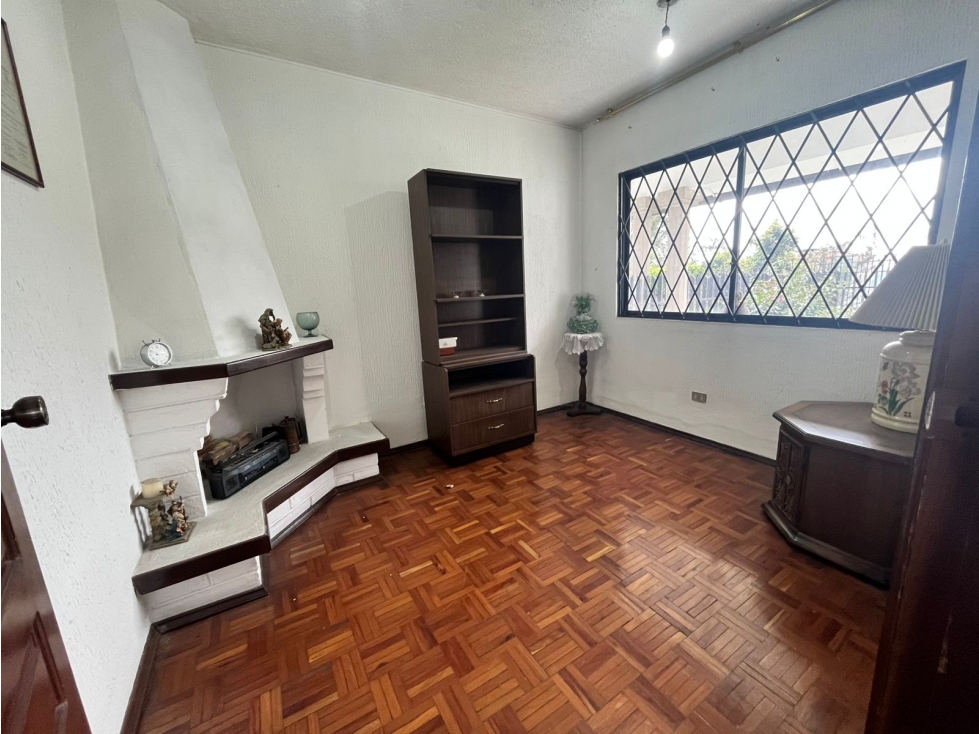 Cotocollao, Casa en Venta, 195m2, 4 Habitaciones — foto 4