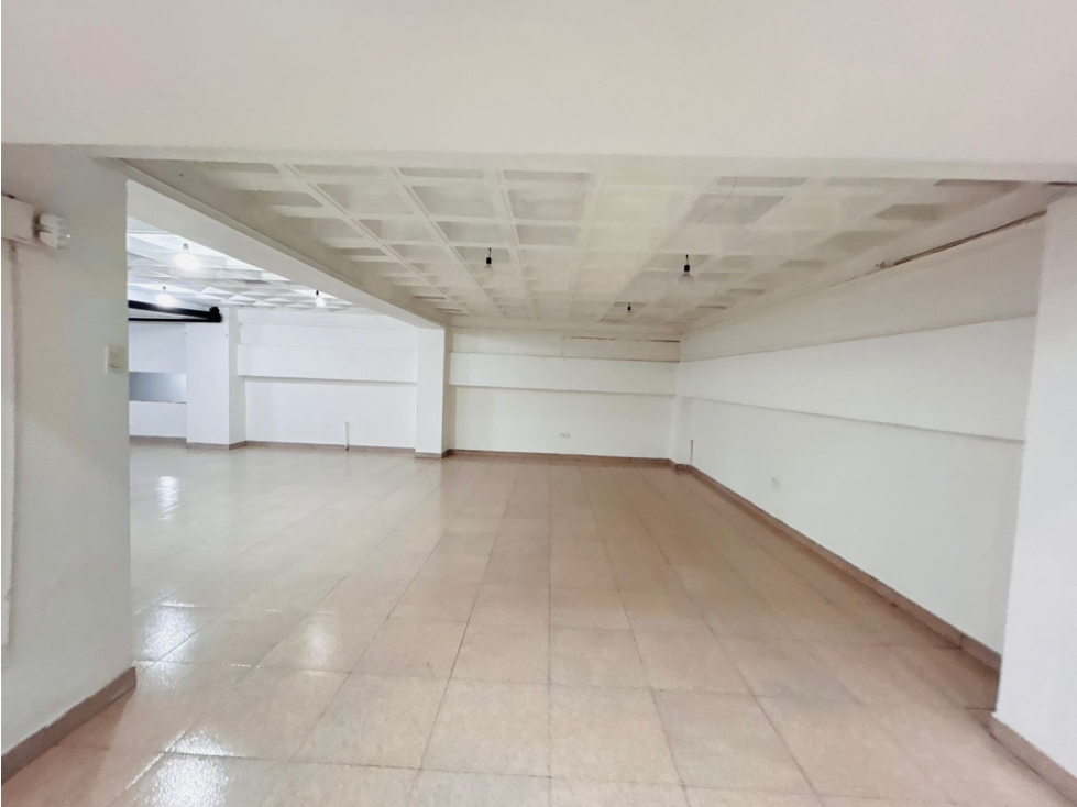 Jipijapa, De Oportunidad Bodega en Renta, 420m2 - 2