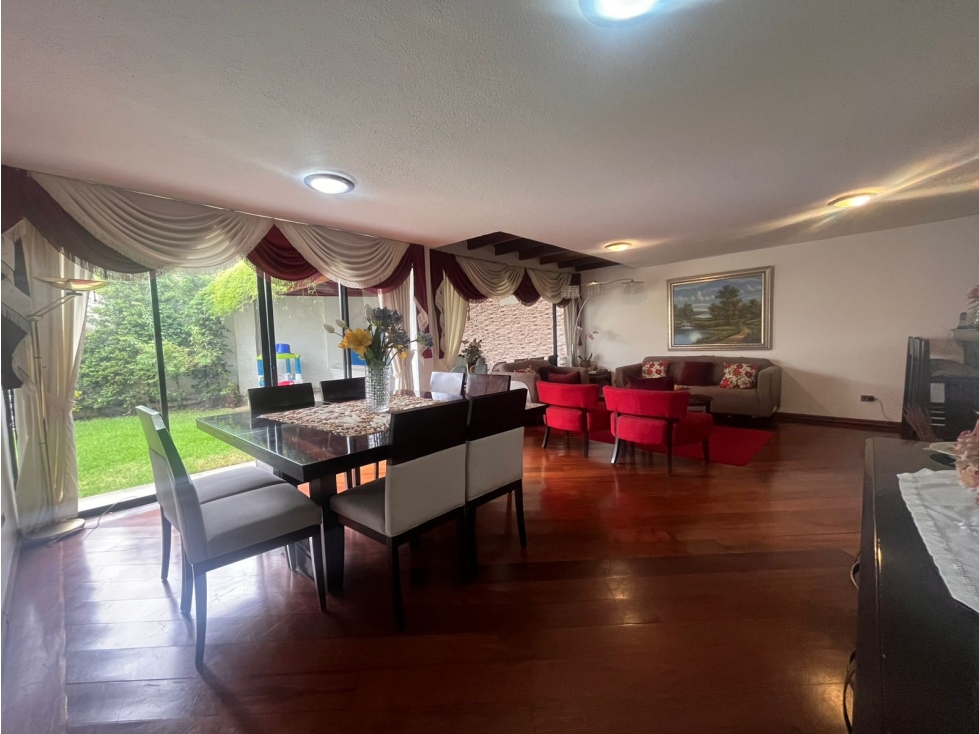 Cumbayá, Casa en Renta, 210.20m2, 4 dormitorios. - 1