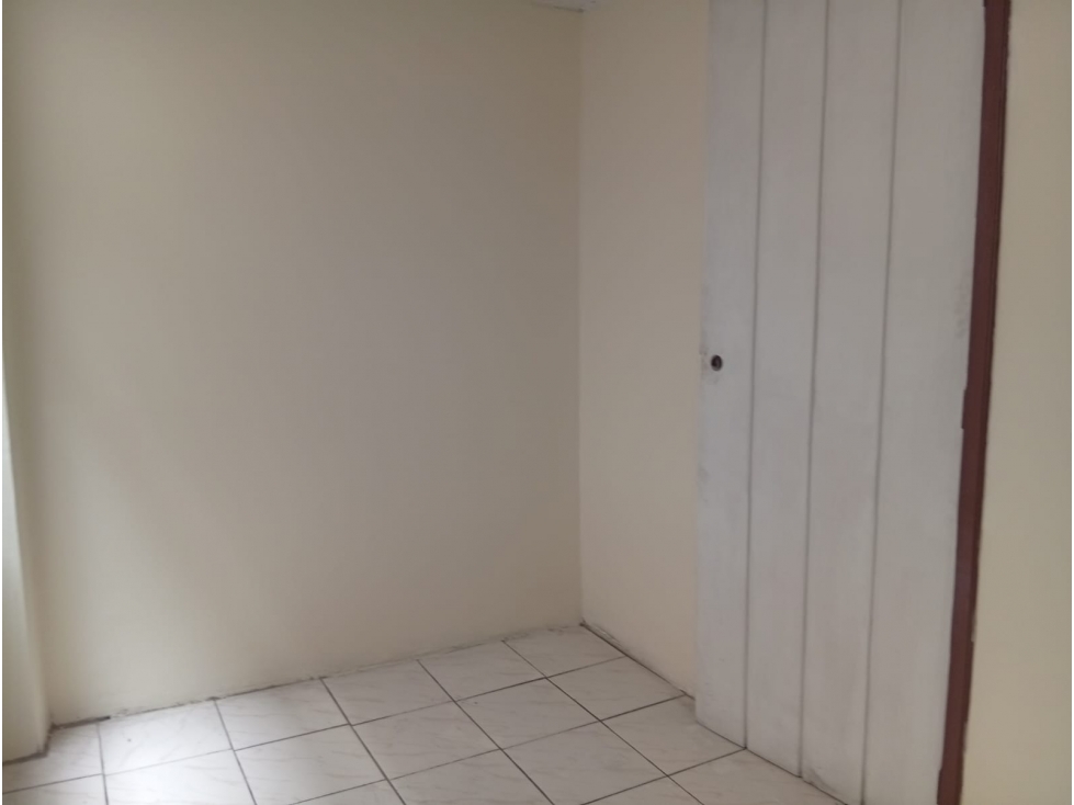 Rumipamba, Oficina en Renta, 120m2 - 5