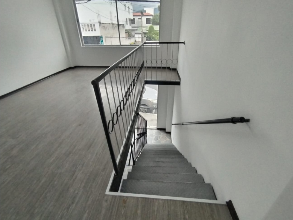 Tumbaco, Local Comercial en Renta, 97m2 — foto 4