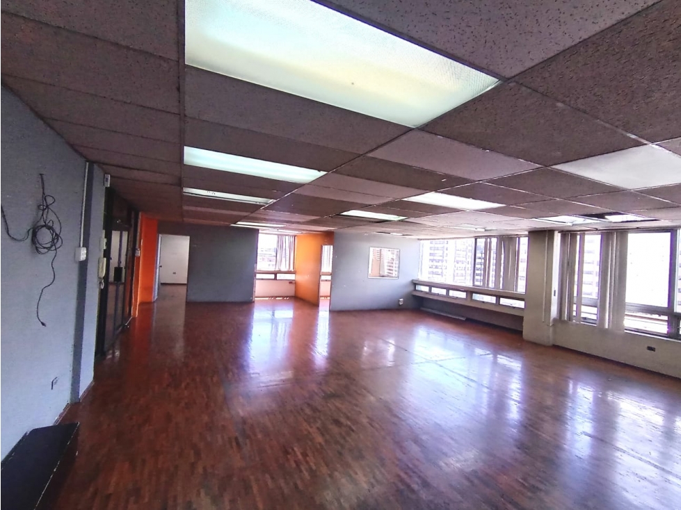 Iñaquito , De Oportunidad Oficina en Renta, 240 m2 — foto 3