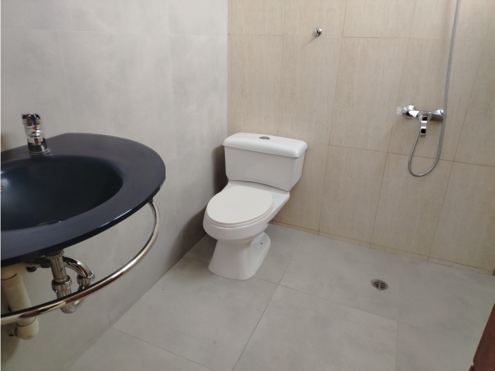 Kennedy, Departamento de dos dormitorios 2 1/2 baños un parqueadero — foto 3