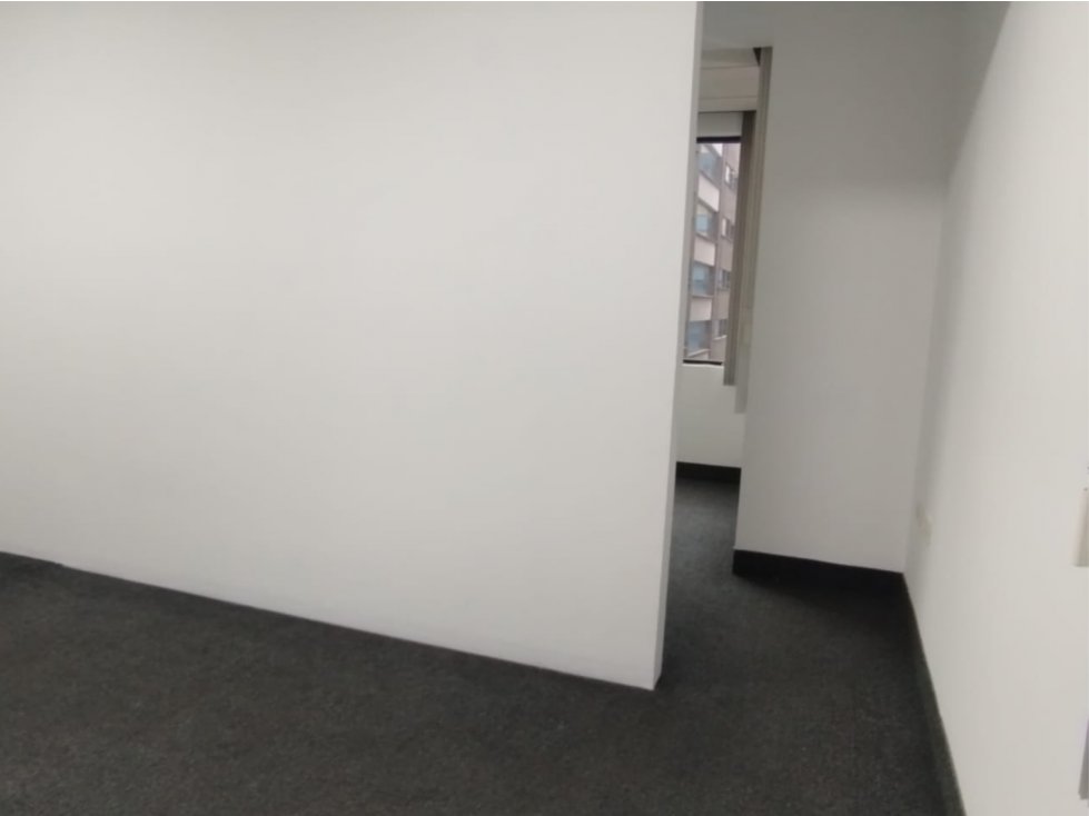 Naciones Unidas, Oficina en Renta 40m2 guardiania 24/7 - 3