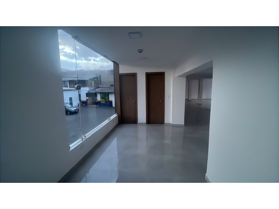 Solanda, Local Comercial en Renta, 160m2, en zona estratégica — foto 3