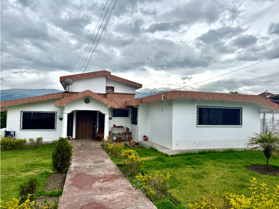 Los Chillos, La Merced, hermosa casa en Venta, 357m2 — foto 2
