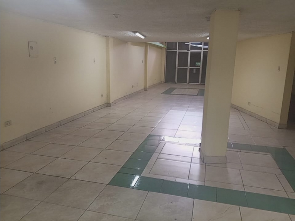 La Kennedy, Local Comercial en Renta, 160m2, 2 Ambientes — foto 5