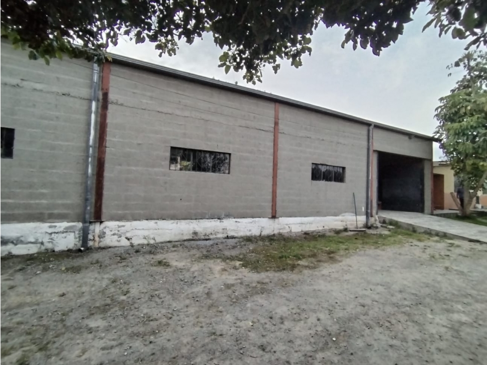 Calderón, Galpón en Renta, 360m2 — foto 2
