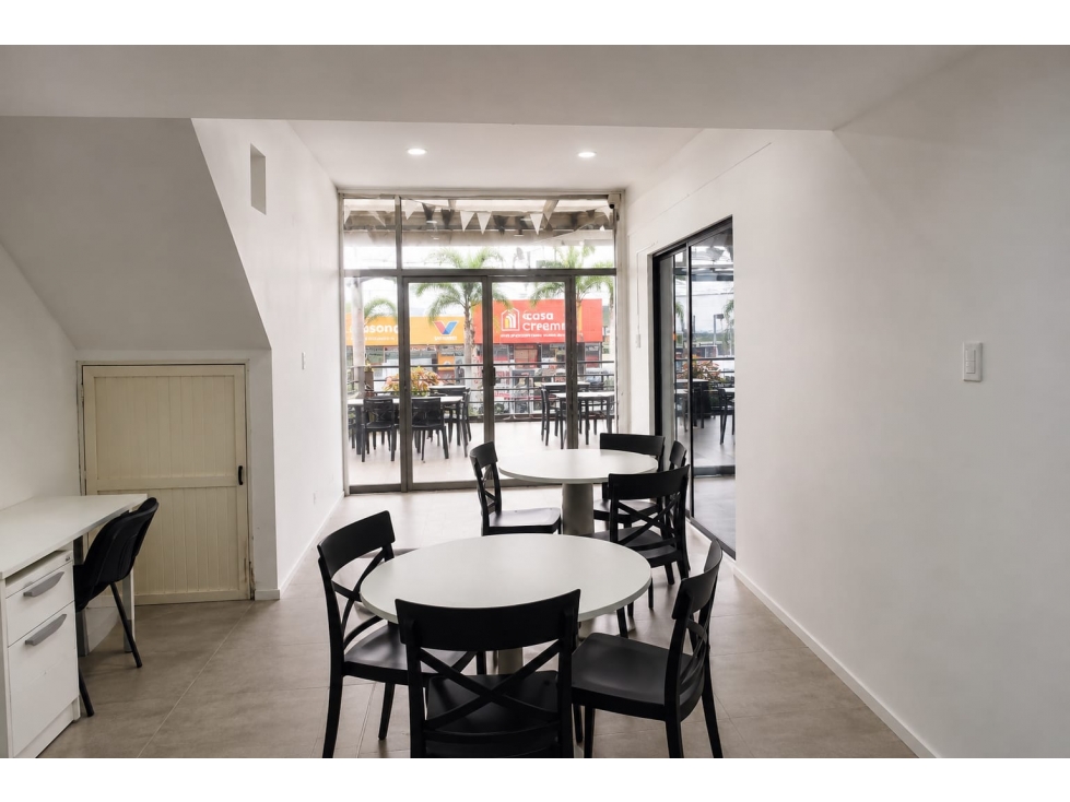 La Aurora | Local Comercial en Venta | Centro Comercial Palmora Plaza — foto 4