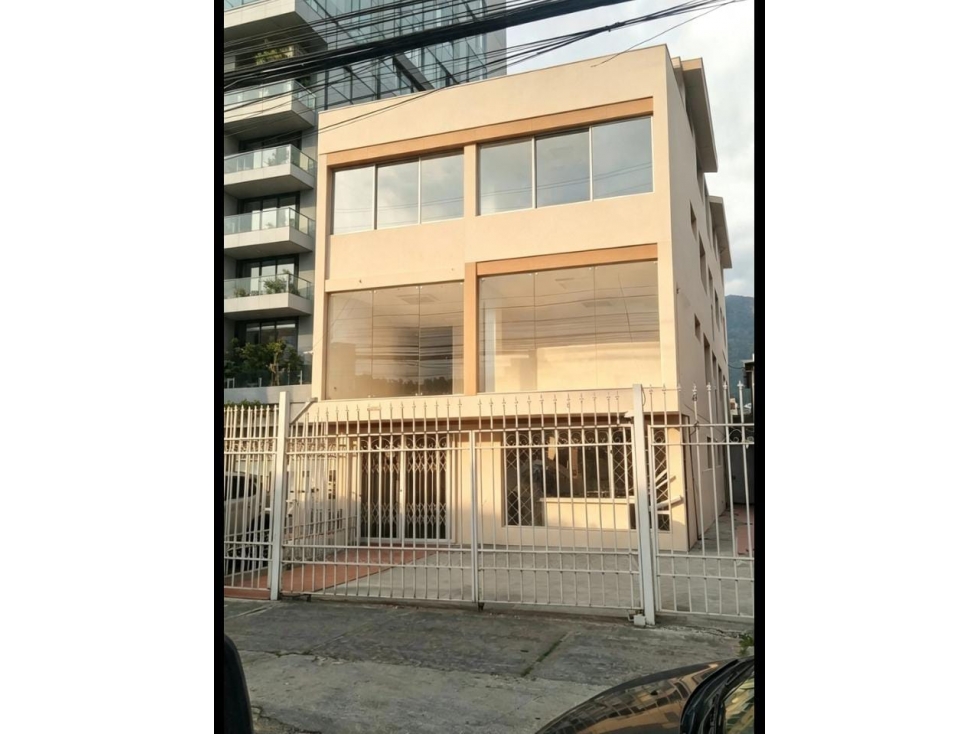 La Carolina, Edificio Comercial en Renta, 720M2 — foto 2