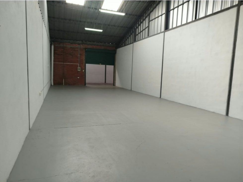 El Condado, Bodega en Renta 116m2 con guardiania privada - 4
