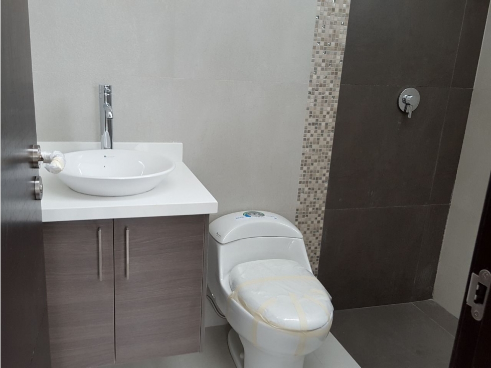 CUMBAYA VENDO CASA 250M2, 3 HABITACIONES, 2 PARQUEADEROS - 6