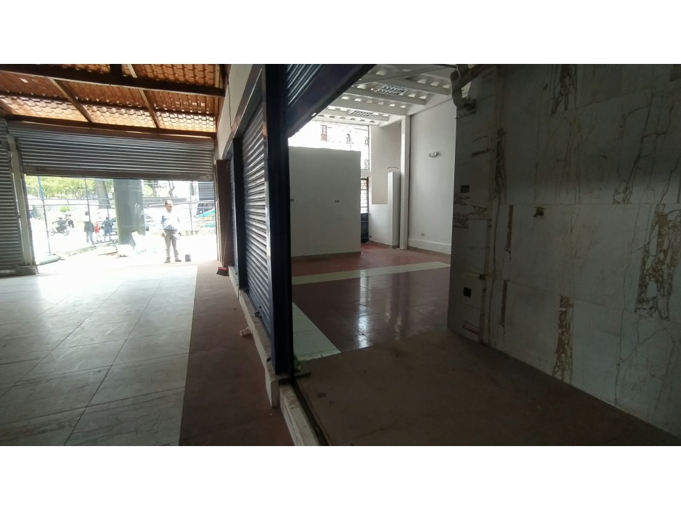 12 DE octubre, Local Comercial en Renta, 170M2 - 5