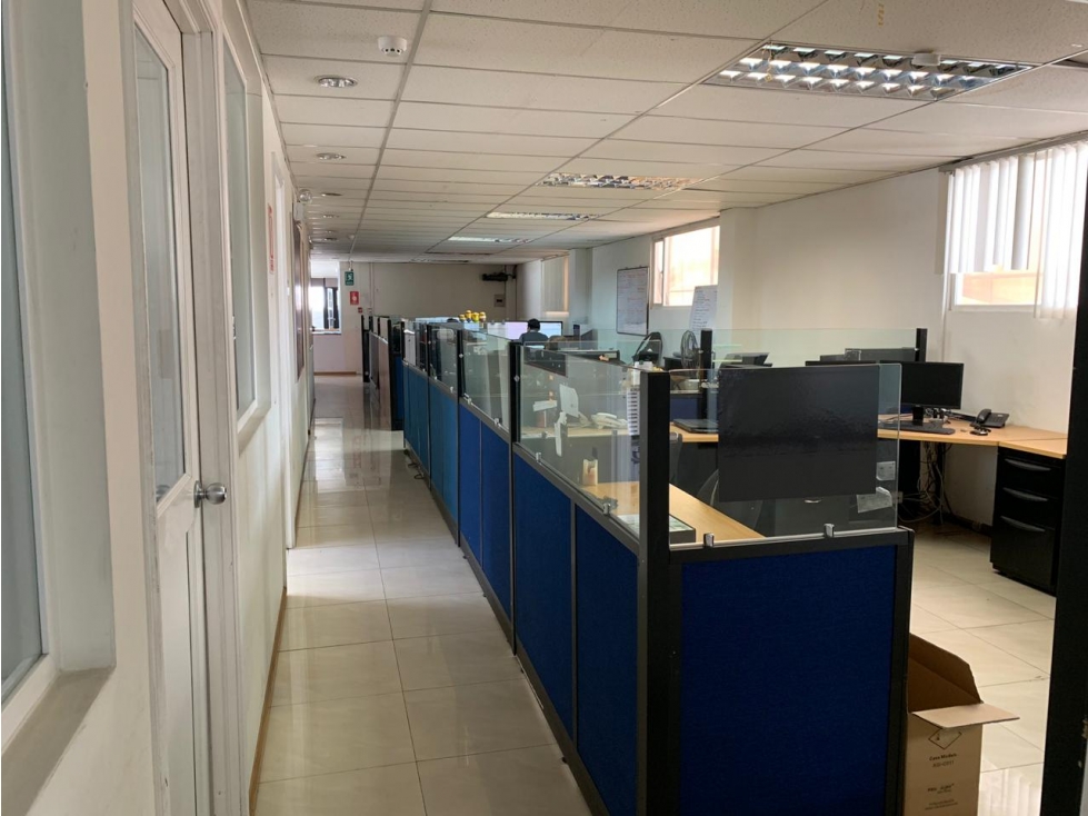Eloy Alfaro, Edificio en Venta, 1384.90m2, 3 Ambientes