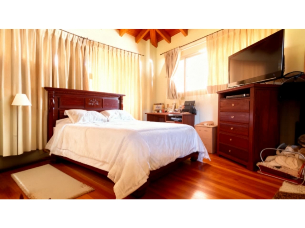 Cumbayá, Hermosa Casa en Venta, 800m2 — foto 5
