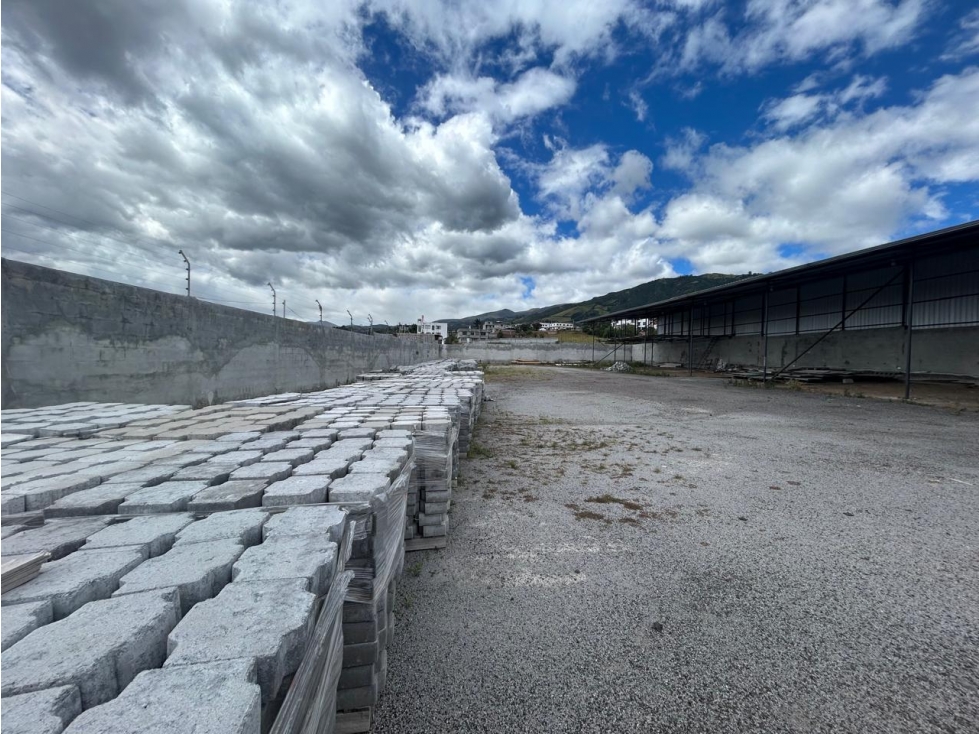 Tababela, De Oportunidad Galpón en Renta, 600m2 y 1100m2 área abierta - 5