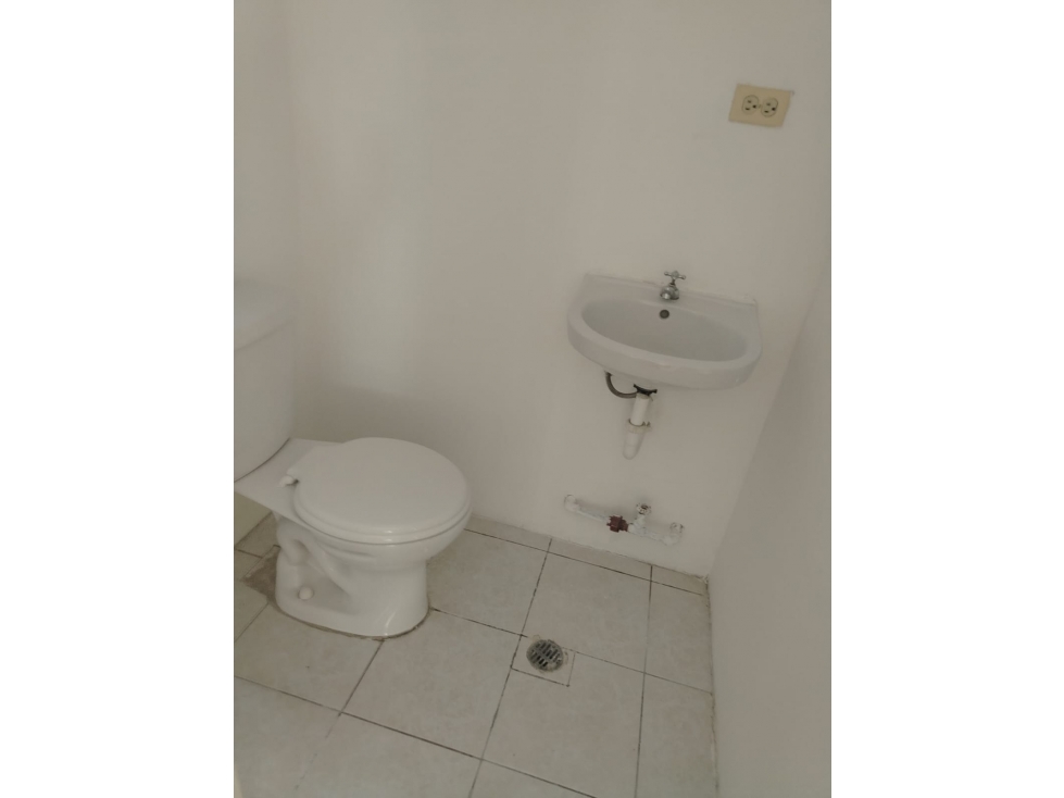 Urdesa, Local de 120m2 , dos ambientes 3 baños — foto 5