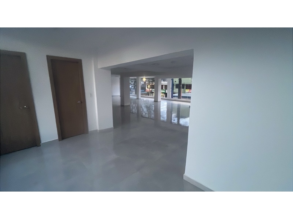 Solanda, Local Comercial en Renta, 160m2, en zona estratégica — foto 5