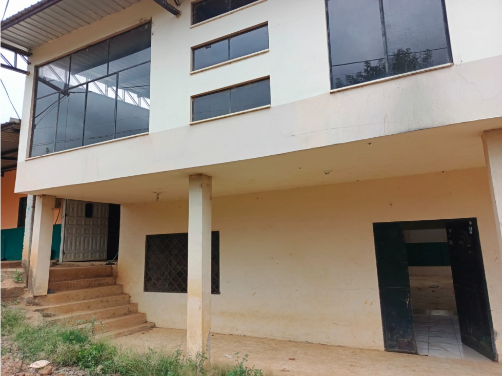Loja,pindal Casa en Venta, 560m2, terreno 466m2 - 2