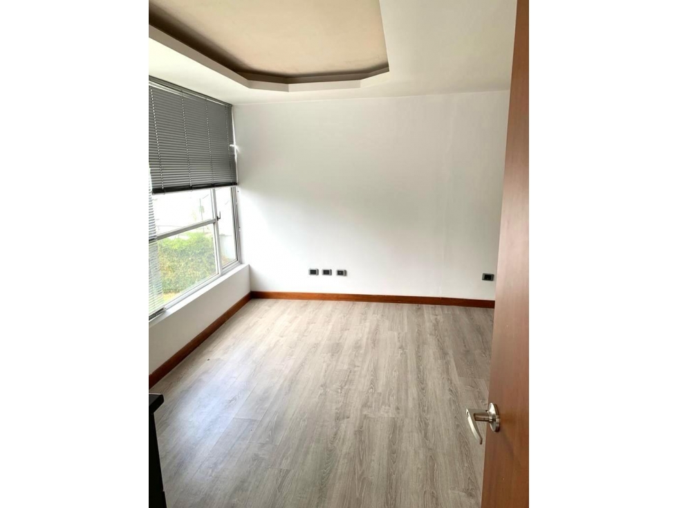 Cumbayá casa sin muebles, 5 habitaciones, 4 parqueaderos,380m2 - 6