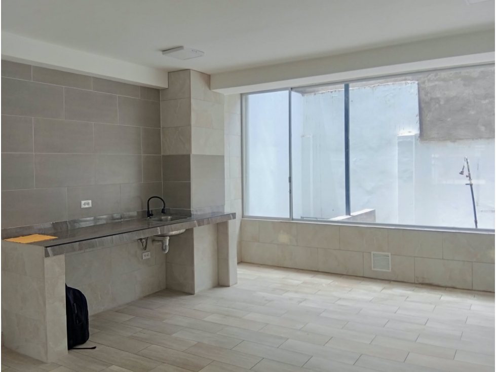 Barrionuevo, Local comercial 75 m2, 12 m2 de terraza - 4