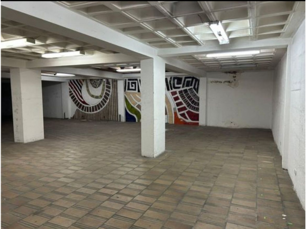 Jipijapa, Local Comercial en Renta, 420m2, 2 Ambientes - 2