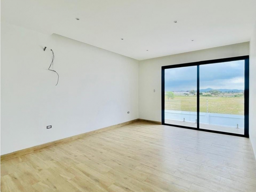 Samborondón, Hermosa Casa en Venta, 260m2 — foto 3