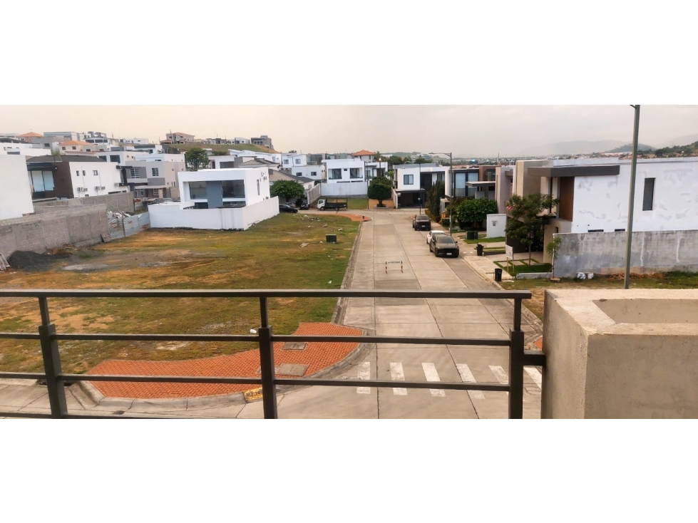La Aurora, Hermosa Casa en Venta por estrenar, 265m2 - 5