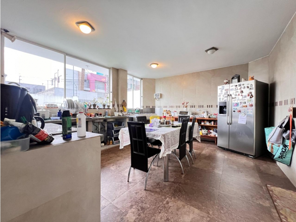 Carcelén Los Mastodontes, Casa en Venta, 462m2, + 1 suite completa — foto 3